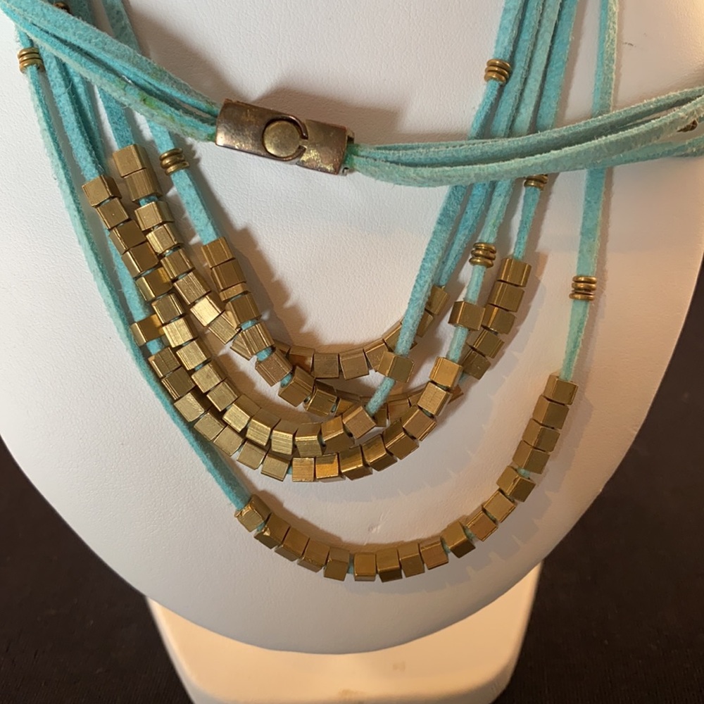 Leather & brass necklace - Picture 2 of 3